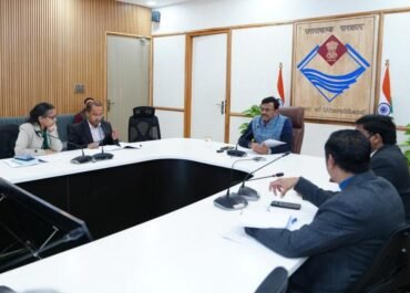 मुख्य सचिव की अध्यक्षता में व्यय वित्त समिति ने कई अहम प्रस्तावों को दी मंजूरी।