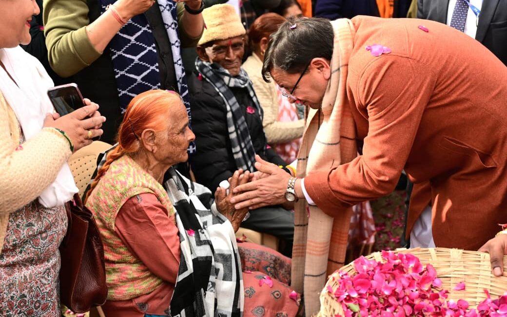 वरिष्ठ नागरिकों के सम्मान और अधिकारों की दिशा में उत्तराखंड सरकार अग्रसर: CM।