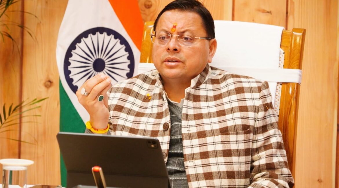 दिव्यांग व कमजोर वर्ग तक अधिकारी खुद पहुँचें, घर-घर समाधान सुनिश्चित करें: सीएम धामी।