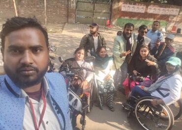 दिल्ली जंतर-मंतर पर दिव्यांग जनों का विशाल प्रदर्शन, 21 सूत्रीय मांगों का ज्ञापन सौंपा।