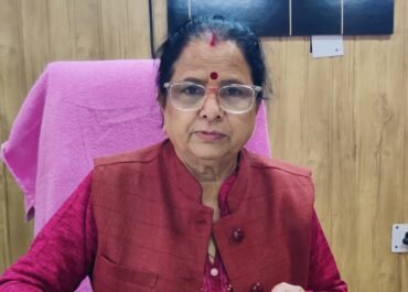 बेरीनाग कॉलेज में छेड़छाड़ कांड पर महिला आयोग सख्त – आरोपी प्राध्यापक पर होगी कठोर कार्रवाई।