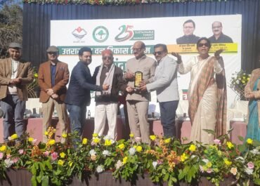 वन निगम के विशिष्ट क्रेता सम्मान से सम्मानित हुए संदीप गुप्ता, रामनगर में राष्ट्रीय सम्मेलन के दौरान मिला गौरव।