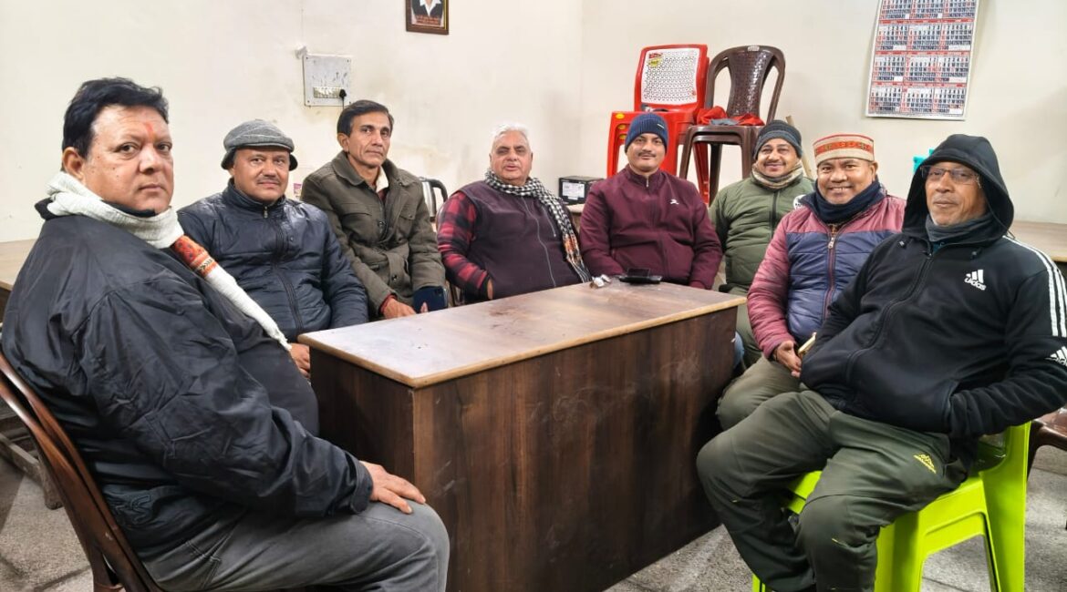 लखनपुर स्पोर्ट्स क्लब की बैठक सम्पन्न, फरवरी तक नई कार्यकारिणी चुनाव का निर्णय।