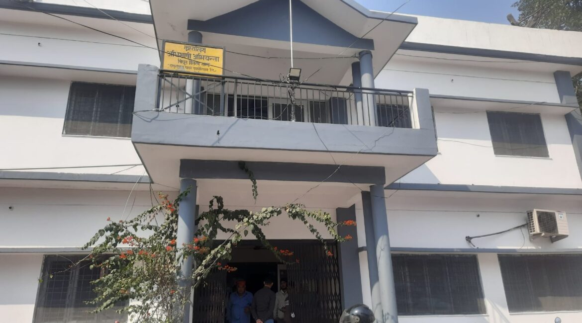 रामनगर में ‘फर्जी’ बिजली बिलों का खेल? बंद मीटरों पर हजारों की वसूली से उपभोक्ता त्रस्त।