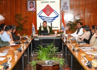 मुख्यमंत्री धामी की अध्यक्षता में कौशल विकास व फॉरवर्ड लिंकेज पर