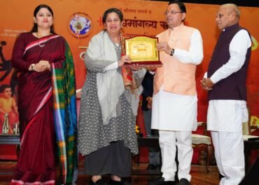सेवा, समर्पण और संस्कार का संगम – सप्त मातृ शक्ति सम्मान से गौरवान्वित हुईं विशिष्ट महिलाएं