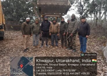 रामनगर रेंज की बड़ी कार्रवाई, कोसी नदी से अवैध खनन करते दो वाहन पकड़े