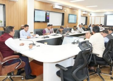 विकास को मिली रफ्तार: पार्किंग, पेयजल और सड़क परियोजनाओं को हरी झंडी।