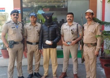 रामनगर पुलिस की बड़ी कार्रवाई: 317 ग्राम चरस के साथ युवक गिरफ्तार, वाहन भी सीज।