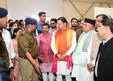 हरिद्वार में अमित शाह के कार्यक्रम से पहले मुख्यमंत्री धामी का स्थलीय निरीक्षण।
