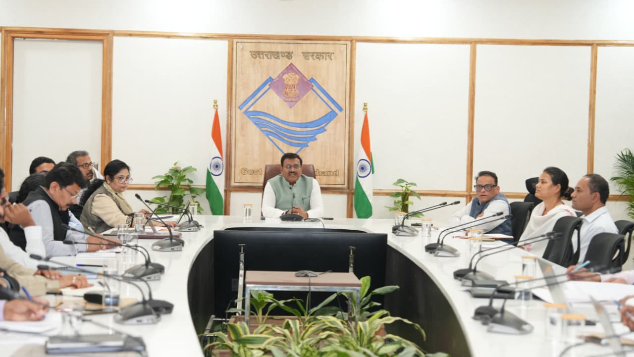 अद्यतन भौतिक एवं वित्तीय प्रगति की समीक्षा