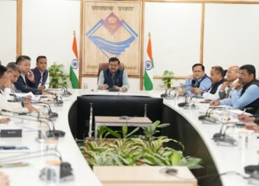 विकास योजनाओं के खर्च में तेजी लाने के निर्देश, मुख्य सचिव बोले—बजट लैप्स नहीं होना चाहिए।