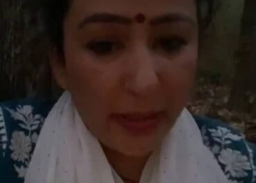 🚨 लाइव आकर आत्महत्या की धमकी देने वाली ज्योति अधिकारी काठगोदाम जंगल से सकुशल बरामद — सोशल मीडिया पर चर्चा, क्या फॉलोवर बढ़ाने या पुलिस पर दबाव बनाने की कोशिश?
