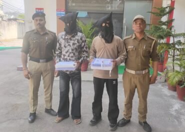 अवैध तमंचे के साथ दो युवक गिरफ्तार, अलग-अलग स्थानों से पुलिस ने दबोचा।