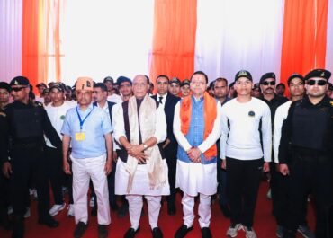 चयनित अग्निवीरों से मिले रक्षा मंत्री, बोले—भारतीय सेना में आपका स्वागत है।