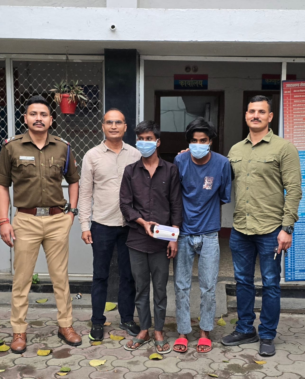 मोबाइल लूट कांड का खुलासा, GPay से पैसे उड़ाने वाले दो आरोपी गिरफ्तार।