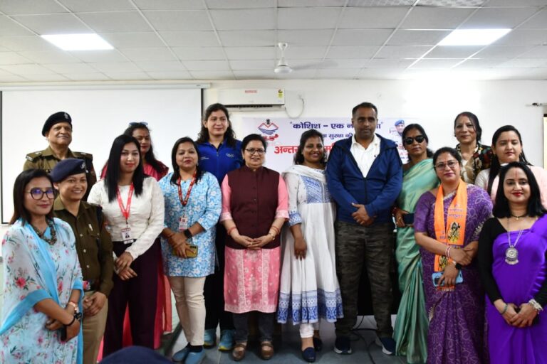 अंतरराष्ट्रीय महिला दिवस पर ‘सेल्फ डिफेंस’ कार्यशाला, SSP नैनीताल ने दिया सशक्तिकरण का संदेश।