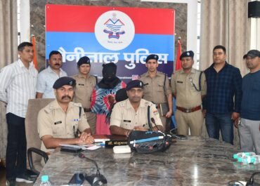 मुख्यमंत्री उत्तराखंड के “ड्रग्स फ्री देवभूमि मिशन” के सपने को साकार करते डॉ0 मंजूनाथ टीसी, एसओजी व हल्द्वानी पुलिस की बड़ी कामयाबी, 60 लाख की 203 ग्राम स्मैक के साथ महिला तस्कर दबोची,  SSP ने टीम को किया सम्मानित “नशे के सौदागरों का अब होगा पूरा सफाया”