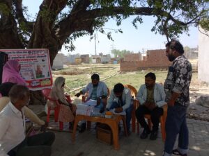 गुरूगुज्जा गांव में लगा नि:शुल्क नेत्र शिविर, सैकड़ों ग्रामीणों को मिला लाभ।