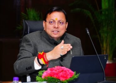 अवसंरचना परियोजनाओं पर सीएम धामी सख्त, गंगा और शारदा कॉरिडोर को तेज़ी से पूरा करने के निर्देश।