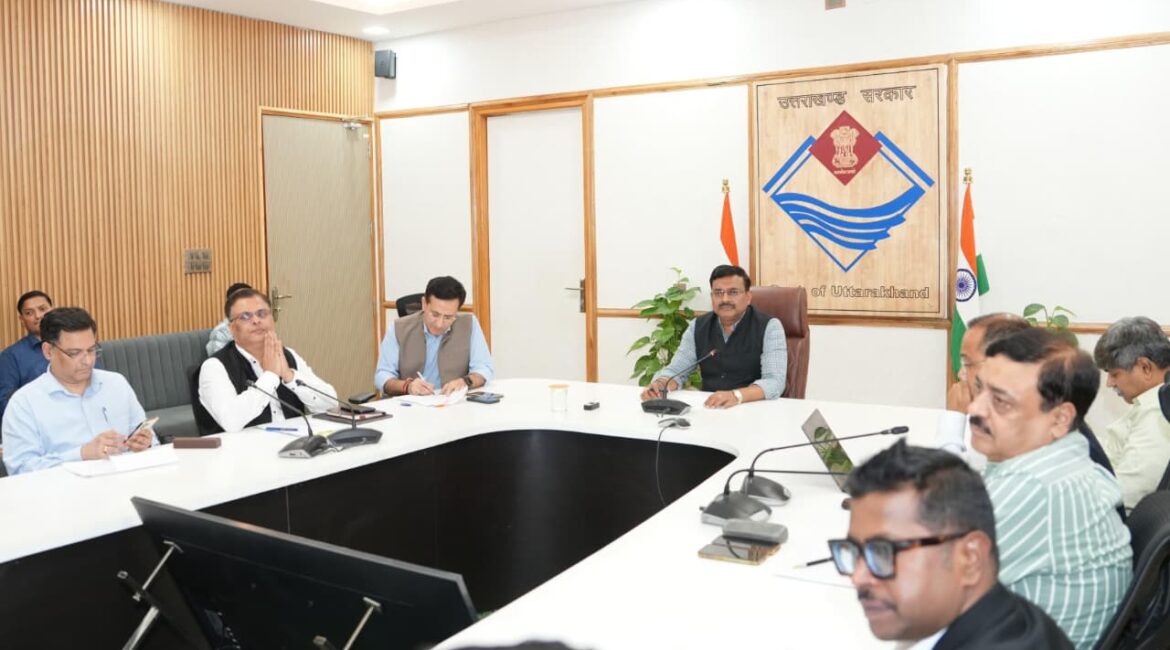 चारधाम यात्रा को लेकर सख्त तैयारी—मुख्य सचिव ने दिए कड़े निर्देश, सुरक्षा से स्वास्थ्य तक हर व्यवस्था दुरुस्त करने का आदेश।