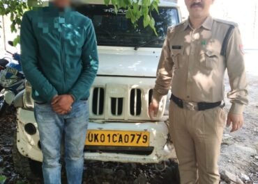 काठगोदाम में ‘ऑपरेशन प्रहार’: नशे में ड्राइविंग पर पुलिस का कड़ा एक्शन, वाहन सीज-चालक गिरफ्तार।