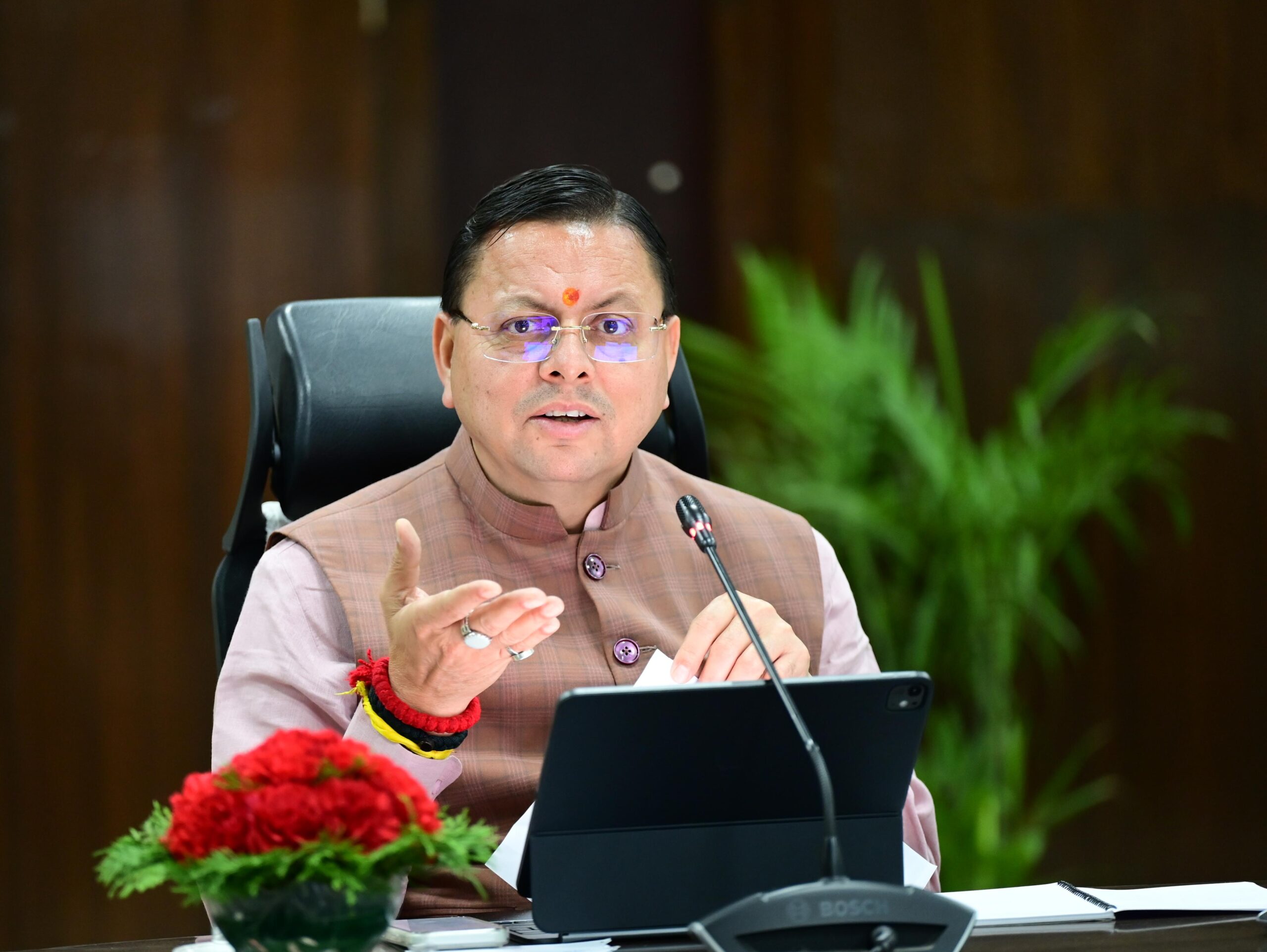 सीएम हेल्पलाइन 1905 पर ढिलाई नहीं चलेगी, 30 दिन से लंबित शिकायतों पर विशेष अभियान के निर्देश।