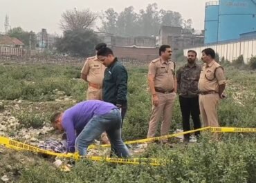 प्रेम प्रसंग में खूनी अंजाम: विवाद के बाद युवक ने खुद को मारी गोली, इलाके में सनसनी।