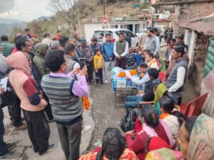 भीमताल में मंत्री कैड़ा का दौरा, ओलावृष्टि से नुकसान पर अफसरों को सख्त निर्देश।