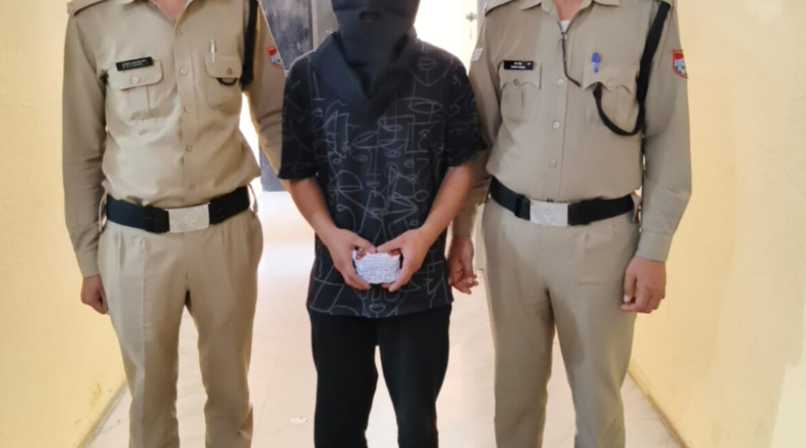 पुलिस के एक्शन से तस्करों में हड़कंप, पुलिस के एक्शन से तस्करों में हड़कंप।