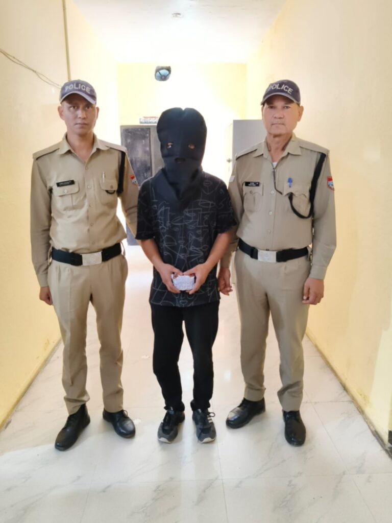 पुलिस के एक्शन से तस्करों में हड़कंप, पुलिस के एक्शन से तस्करों में हड़कंप।