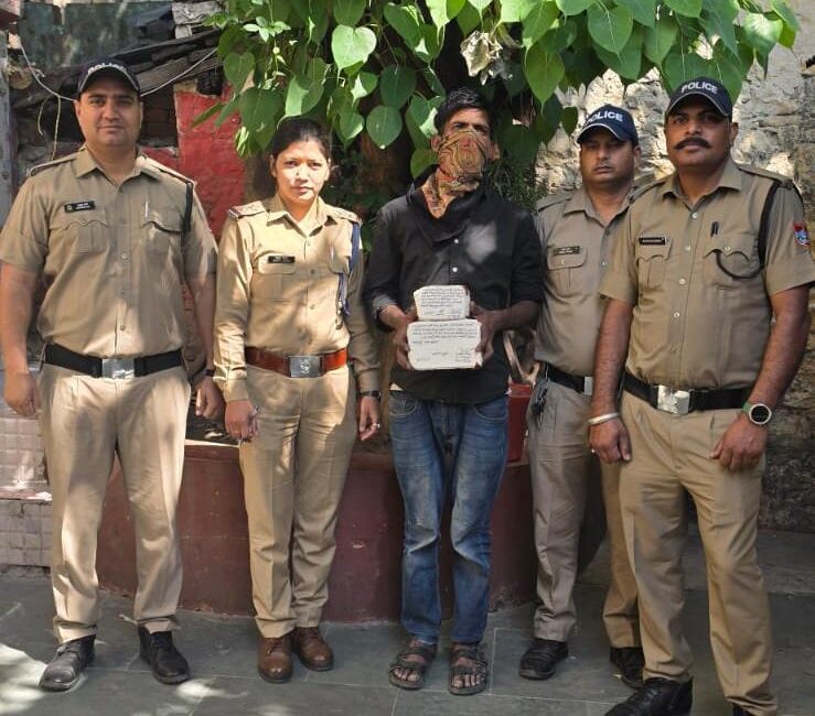 ऑपरेशन प्रहार में बड़ी सफलता, बनभूलपुरा से 19 नशीले इंजेक्शन के साथ युवक गिरफ्तार।