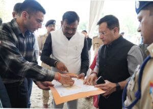 पीएम मोदी के दौरे से पहले देहरादून में हाई अलर्ट, अधिकारियों ने किया निरीक्षण।