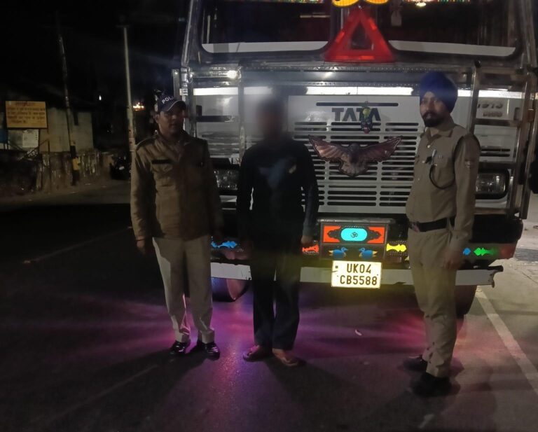 “ऑपरेशन प्रहार” के तहत नशे में ड्राइविंग पर पुलिस का सख्त एक्शन।