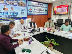 चारधाम यात्रा में खाने-पीने की व्यवस्था हाईटेक, मोबाइल वैन से होगी जांच।