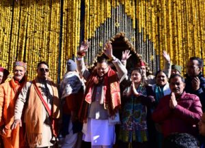 हर-हर महादेव के जयघोष के बीच केदारनाथ धाम के कपाट खुले, सीएम धामी रहे मौजूद।
