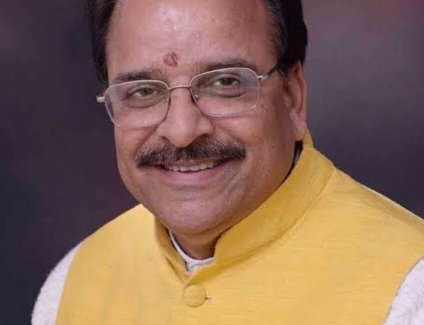 देवगुरू मंदिर में 4G टॉवर और बिजली की मांग, सांसद अजय भट्ट ने सीएम को लिखा पत्र।