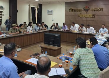 पहचान छुपाकर संबंध बनाने के आरोप: पुलिस को सख्त कार्रवाई के निर्देश।