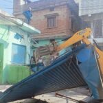 रामनगर में अतिक्रमण पर बुलडोजर, अवैध कब्जों की उलटी गिनती शुरू।