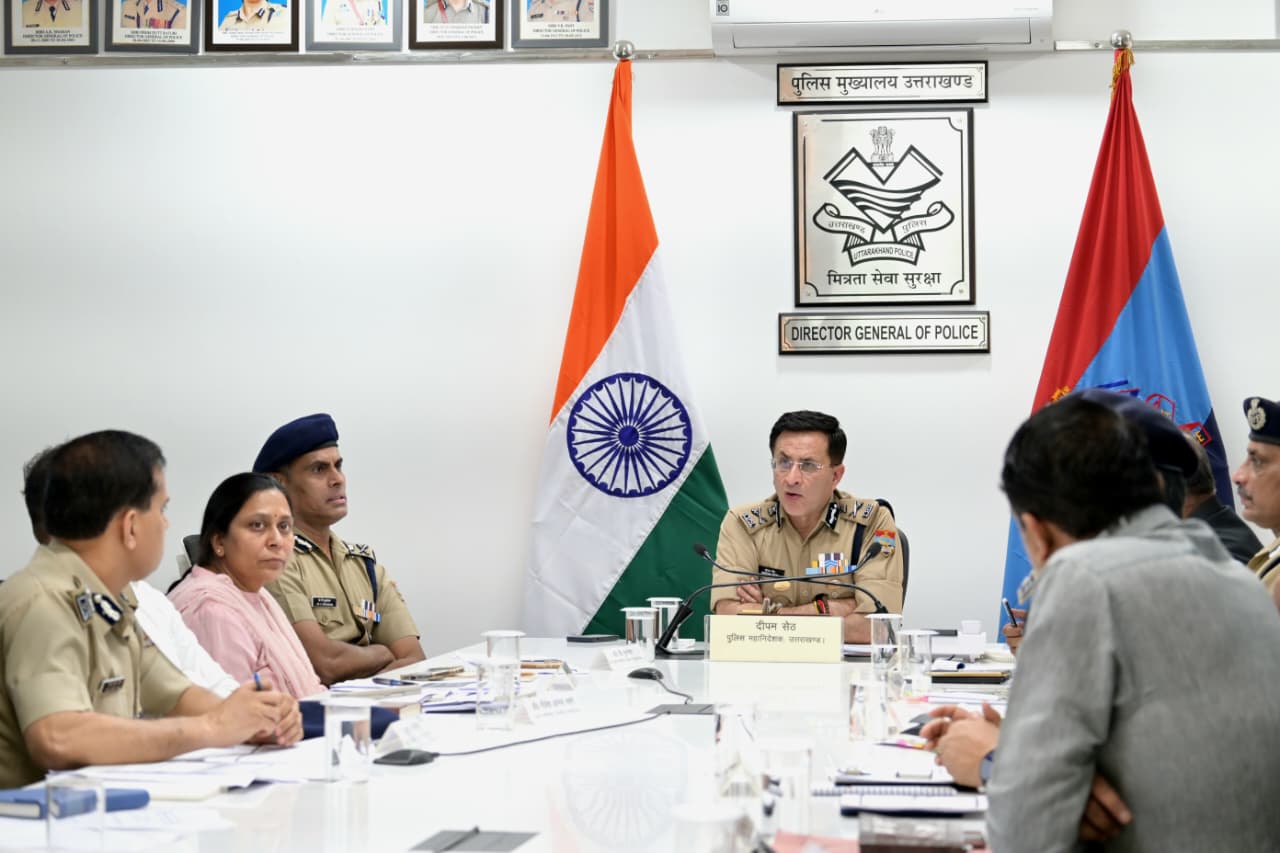 DGP दीपम सेठ की हाईलेवल मीटिंग, 1400 से ज्यादा अपराधी गिरफ्तार उत्तराखंड पुलिस का बड़ा प्रहार