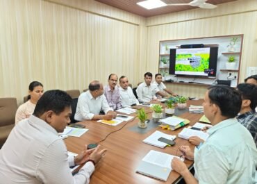सीएम घोषणाओं पर सख्त हुए डॉ. आर. राजेश कुमार, एक सप्ताह में मांगी लंबित पत्रावलियां