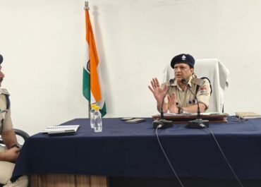 नकल माफियाओं पर कड़ी नजर, परीक्षा केंद्रों पर रहेगी सख्त निगरानी।