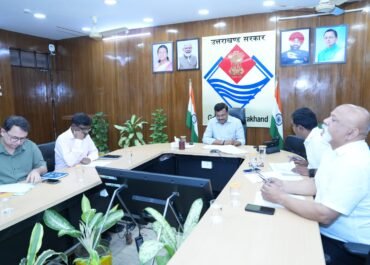 मुख्य सचिव आनंद बर्द्धन ने आंगनबाड़ी योजनाओं की समीक्षा, एफआरएस से 100% राशन वितरण के निर्देश