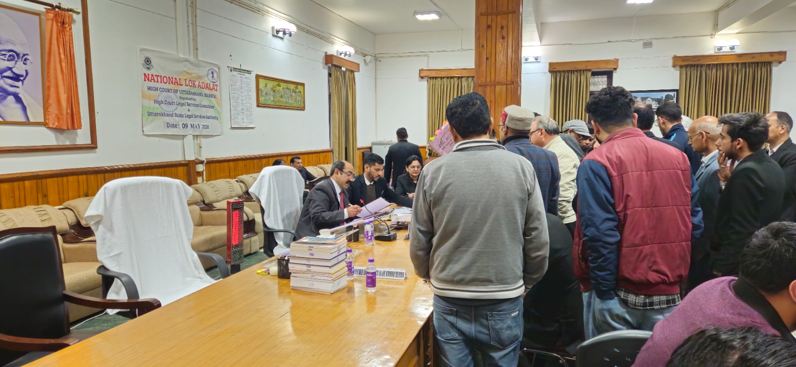 किताबों के नाम पर वसूली पर बड़ा प्रहार, कई नामी स्कूल प्रशासन के रडार पर।