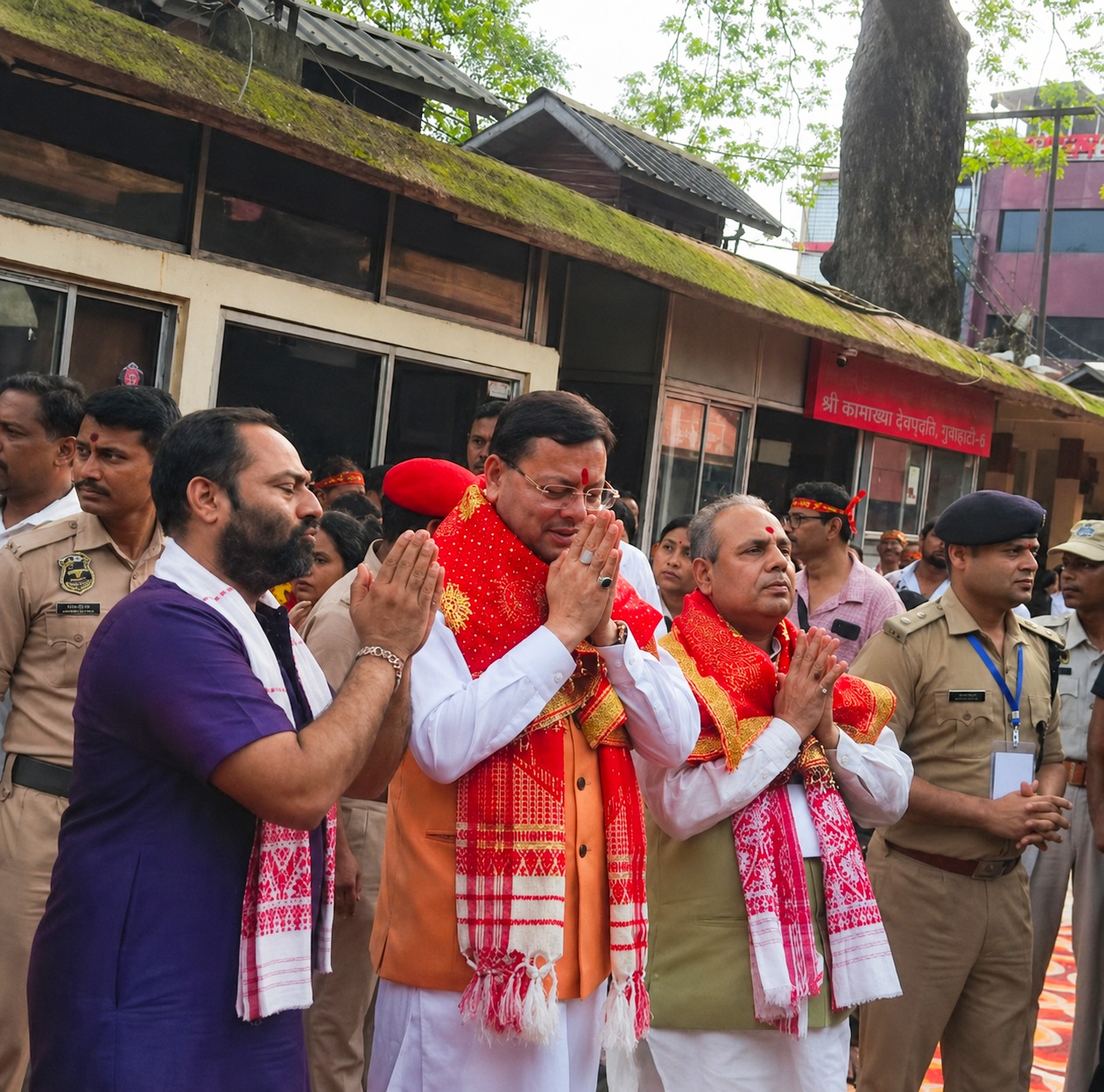 माँ कामाख्या के दरबार पहुंचे मुख्यमंत्री धामी, प्रदेश की सुख-समृद्धि की कामना