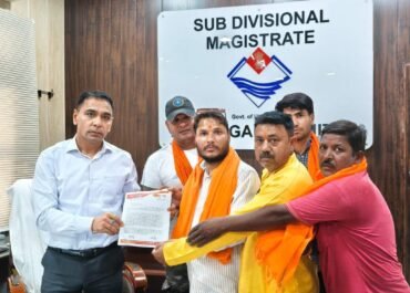 गर्जिया मंदिर समिति पर करणी सेना का विस्फोट, SDM से कब्जा हटाने की मांग। 26 साल से कब्जे का आरोप, गर्जिया मंदिर समिति पर कर्णी सेना का हमला,  समिति पर कब्जे और वसूली के लगाए आरोप।