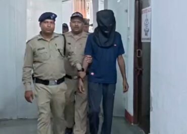 जंगल में चली मौत की कुल्हाड़ी! शराब पार्टी के बाद दोस्त बना कातिल।