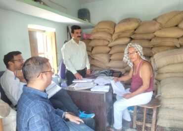 सार्वजनिक वितरण प्रणाली पर सख्ती, लापरवाही पर नोटिस जारी।