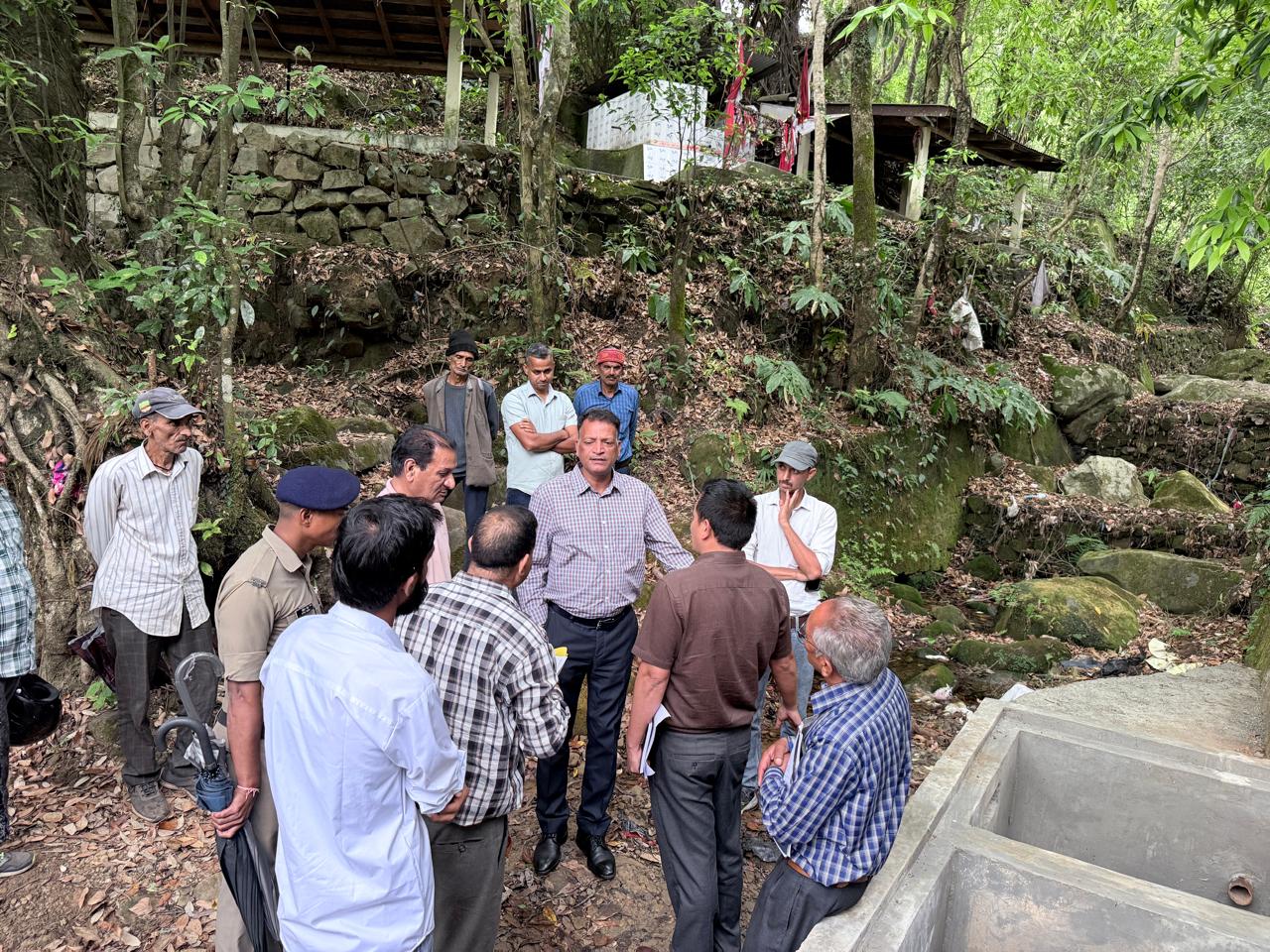 CDO अरविन्द पाण्डे ने किया 59 लाख की पेयजल योजना का निरीक्षण