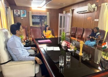 जनसुनवाई का असर: किच्छा की महिला के नाम हुई भूमि की रजिस्ट्री।